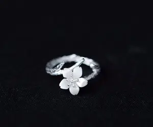 Grosir Cincin Perak Sterling 925 Cincin Pertunangan Bunga Perhiasan untuk Wanita