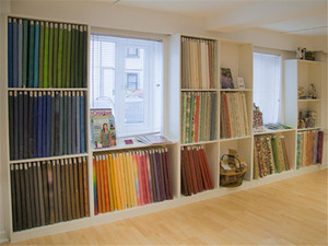 Accesorios de tienda de exhibición de tela de alta calidad, muebles con estantería Ajustable - Product Image 2