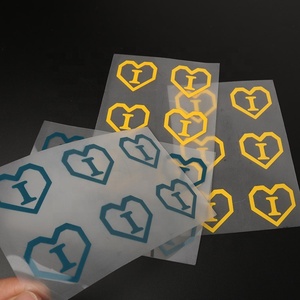Étiquettes personnalisées en caoutchouc, avec Logo surélevé 3D en forme de cœur coloré, transfert de chaleur, pour T-shirts, vente en gros, pièces - Product Image 4