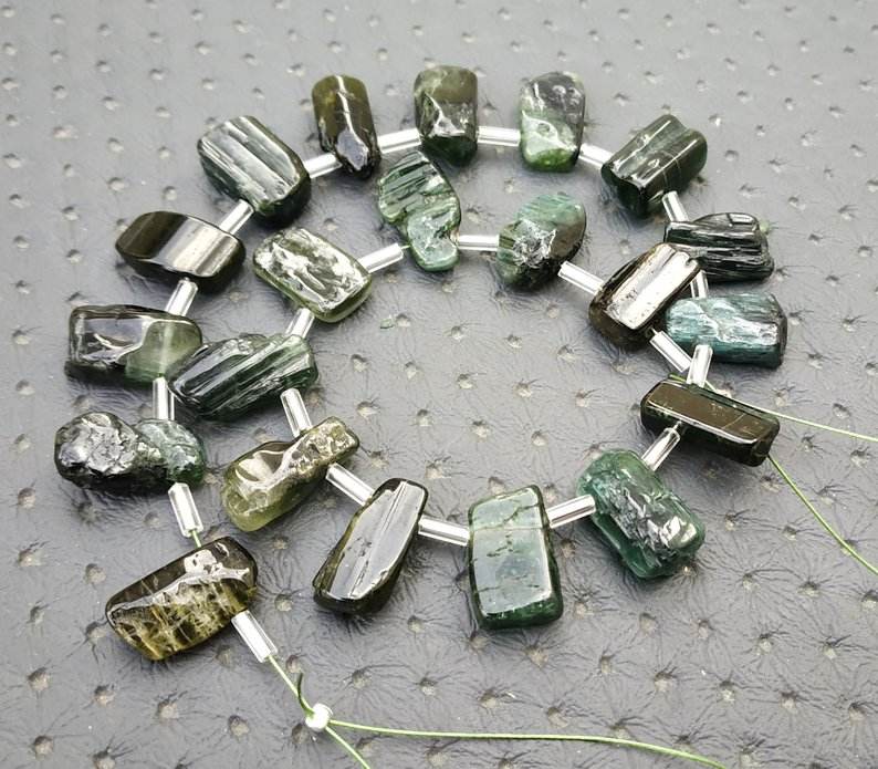 สีเขียว