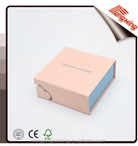 Estuche de Joyería Personalizado con Corazón Recortado, Caja de Papel con Puntos de Etiqueta Privada, Empaque de Anillos y Pendientes de Marca, Regalos para Boutiques - Product Image 2