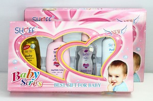 4 Pezzi Serie Cura del Bambino per Shampoo, Lozione, Olio, Talco - Product Image 3