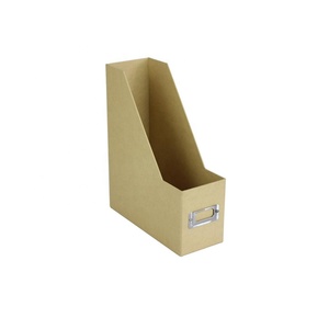 Carpeta/caja de cartón <span class=keywords><strong>A4</strong></span> con soporte para etiquetas