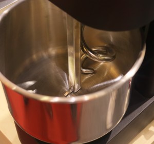 BEST happy — mélangeur électrique pour farine de blé, machine de cuisine avec bol de 10l, 3.5kg - Product Image 2