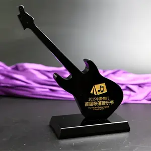 Troféu da música em forma de guitarra preta, vidro de cristal para lembrança