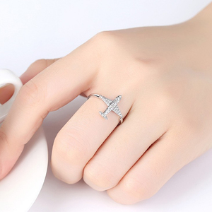 Anillo de Compromiso Solitario con Diamante de 1 Quilate, Cristal y Diamantes de Imitación, Diseño de Avión - Product Image 4