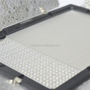 Lumière vidéo LED bicolore <span class=keywords><strong>YONGNUO</strong></span> YN900 YN-<span class=keywords><strong>900</strong></span>, température de couleur réglable 3200k-5500k, <span class=keywords><strong>900</strong></span> LED, YN-<span class=keywords><strong>900</strong></span>, YN <span class=keywords><strong>900</strong></span> LED Light - Product Image 2