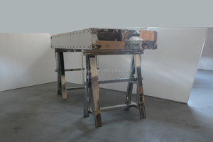 <span class=keywords><strong>Bureau</strong></span> de direction <span class=keywords><strong>en</strong></span> métal au <span class=keywords><strong>design</strong></span> antique du milieu du siècle, avec plateau <span class=keywords><strong>en</strong></span> <span class=keywords><strong>verre</strong></span> réglable <span class=keywords><strong>en</strong></span> hauteur, <span class=keywords><strong>en</strong></span> acier inoxydable brillant - Product Image 6