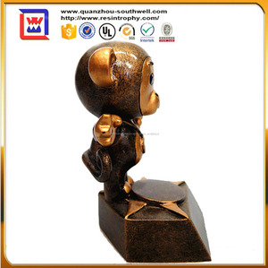 promozionale carino scimmia design trofeo e resina campione trofeo e scimmia scimmia statue - Product Image 3
