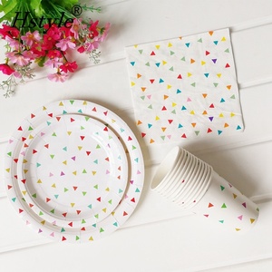 Hstyle <span class=keywords><strong>2024</strong></span> arc-en-ciel Triangle fête vaisselle Kit pour adultes enfants bébé douche mariage anniversaire décor fournitures en gros SPT061 - Product Image 5