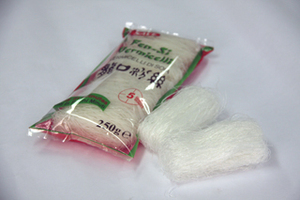 บะหมี่เส้นใหญ่ยี่ห้อ Yumart พรีเมียม ได้รับการรับรองมาตรฐาน HACCP บรรจุถุง 500 กรัม ไขมันต่ำ โซเดียมต่ำ อายุการเก็บรักษา 24 เดือน - Product Image 4