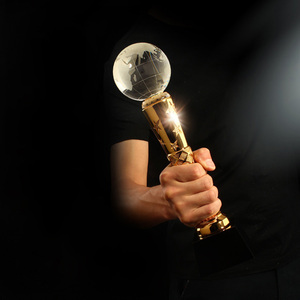 Copa de cristal de recuerdo de metal, trofeo de cristal para campeón - Product Image 2