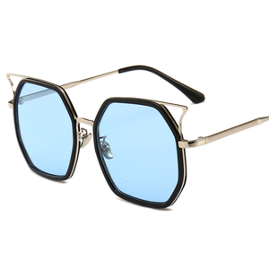 2019 de alta calidad de moda de las mujeres Plaza ojo de <span class=keywords><strong>gato</strong></span> espejo <span class=keywords><strong>gafas</strong></span> de sol personalizadas - Product Image 1