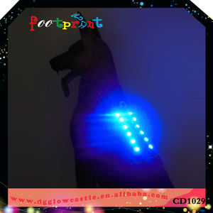 Di Cuoio DELL'UNITÀ di elaborazione di Alta Qualità del Commercio All'ingrosso di Accessori per Animali Domestici Led Vestiti Del Cane Pet Abbigliamento e Accessori Vestiti Riflettenti Interruttore Rotondo Scatola di - Product Image 2