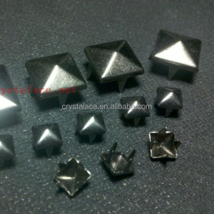 कारखाने की बिक्री पीतल के क्व स्टड, धातु शंकु स्पाइक स्टड पर लोहे - Product Image 2
