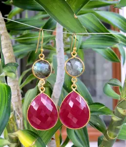 Pendientes vermeil de plata 925, Gema de rubí y labradorita dorada - Product Image 1