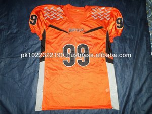 Uniformes de football américain sublimés personnalisés, ensembles de matériel cousus en sergé avec style, design et chiffres uniques - Product Image 2