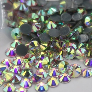 Pujiang Yantuo SS20 10ss Crystal AB Strass Glas mit flachem Rücken Kristall Hot Fix Strass für Bikini - Product Image 6