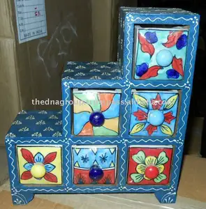 Petits tiroirs de rangement en bois faits à la main, nouveau, prix bas, 5 pièces - Product Image 1