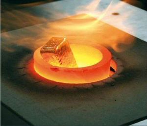 Fourneau de fusion à induction pour l'or, l'argent et le cuivre de 45 KW 380 <span class=keywords><strong>V</strong></span> 3 P 50 KG, alimenté par l'électricité - Product Image 6