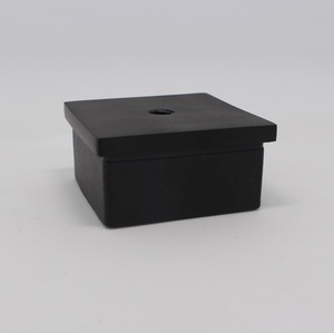 Raccordi placcati in titanio inossidabile tappi terminali quadrati <span class=keywords><strong>per</strong></span> corrimano <span class=keywords><strong>per</strong></span> balaustra <span class=keywords><strong>per</strong></span> <span class=keywords><strong>ringhiere</strong></span> in acciaio - Product Image 3