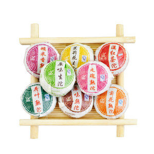 Puer ชากับถุงของขวัญชนิดที่แตกต่างกันของรสชาติจีนยูนนาน Pureh 50ชิ้น/ถุง