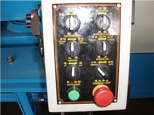 Máy Ép Phun Và Áp Suất Cao Su Chất Lượng Cao - Product Image 4