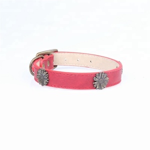 GMTPET fábrica de productos para mascotas OEM venta al por mayor Gran oferta y nueva moda cobre crisantemo PU collar de perro - Product Image 3