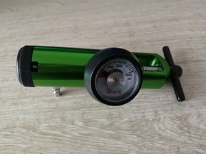 Regulador de presión de oxígeno para pediatría médica 0-4L CGA870 0,1/32,1/16,1/8,1/4,1/<span class=keywords><strong>2</strong></span>,<span class=keywords><strong>3</strong></span>/4,<span class=keywords><strong>3</strong></span>/<span class=keywords><strong>2</strong></span>,<span class=keywords><strong>2</strong></span>,<span class=keywords><strong>3</strong></span>,4 - Product Image 5