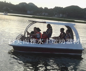 Bateau à pédales pour adultes, quatre <span class=keywords><strong>places</strong></span>, en fibre de verre, bateau à pédales électrique, équipement de jeux aquatiques (M-076) pour parc aquatique - Product Image 2