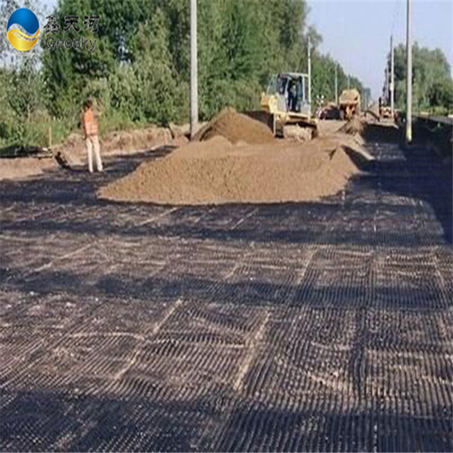 Высокопрочная георешетка, используемая для подъездной дорожки