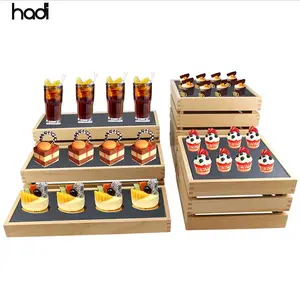 Catering büfe ekipmanları lüks antika kek standı ahşap/ahşap ekran standı/ahşap cupcake standı ile taş levha