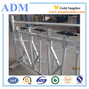 แท่นกั้นวัวพร้อมที่ให้อาหารแบบล็อค - Product Image 2
