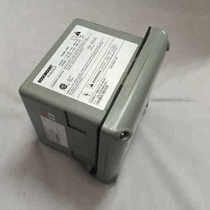 EMERSON marque modèle 1056 analyseur sortie 4 à 20ma ou 0-20ma - Product Image 5