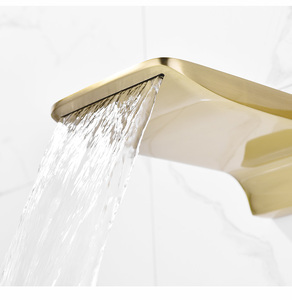 A parete Oro Spazzolato Singola Maniglia Bagno Miscelatore Del Bacino Rubinetto - Product Image 6