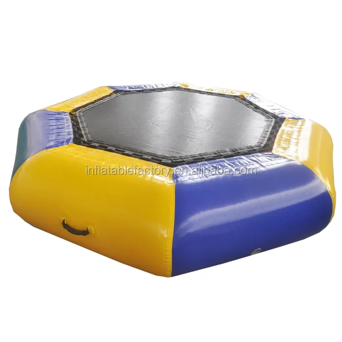 ใหม่สนุกเกมราคาถูก Inflatable น้ำเกมสระว่ายน้ำลอย BLOB trampoline