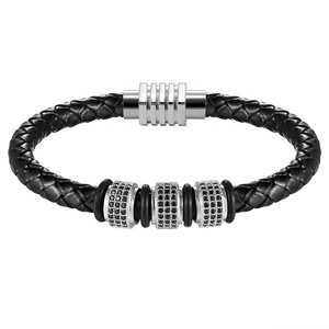 Bracciale di Lusso in Vera Pelle di Marca alla Moda per <span class=keywords><strong>Uomo</strong></span> e Donna, Braccialetti Trendy con Charm Cavaliere e Coraggio, <span class=keywords><strong>Bracciali</strong></span> in Acciaio Inossidabile per Coppie - Product Image 1
