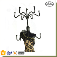 Support de présentation pour bijoux en forme de mannequin léopard