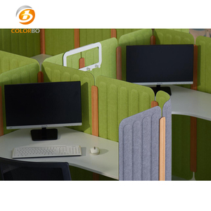 Poste de travail pour 4 personnes Écran de table de bureau Séparation grise Panneaux acoustiques en fibre de polyester <span class=keywords><strong>Bulle</strong></span> d'<span class=keywords><strong>eau</strong></span> étanche pour anniversaire - Product Image 5