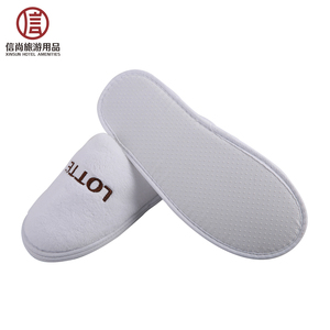 Blanco polar de <span class=keywords><strong>Coral</strong></span> del dedo del pie cerrado Hotel de estilo zapatillas al por mayor zapatillas - Product Image 2