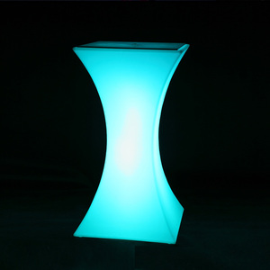Smart Portable Tahan Air Isi Ulang Tinggi Top <span class=keywords><strong>Bar</strong></span> 16 Warna Plastik LED Meja <span class=keywords><strong>Bar</strong></span> untuk Pub Hotel Acara Pesta