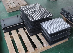 92%/95% Hoge Slijtvaste Zeshoekige Aluminiumoxide Keramische Tegels - Product Image 5