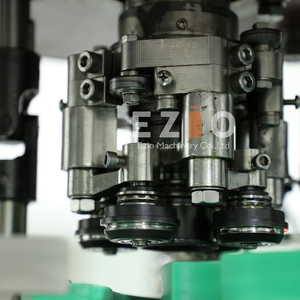 Fabricant <span class=keywords><strong>professionnel</strong></span> de <span class=keywords><strong>machine</strong></span> de remplissage de bière de petite capacité pour canettes en aluminium - Product Image 5