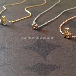 Rosa de Oro/Oro/Plata Opción de Presentación Pequeña Carta Colgante Par de <span class=keywords><strong>Regalos</strong></span>, hermana <span class=keywords><strong>regalos</strong></span>, Collar inicial - Product Image 2