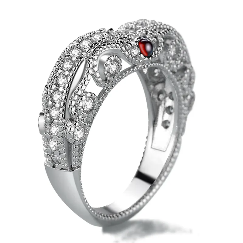Luxury Retro Heart Shaped Red Zircon Gem Stone Shiny Beautiful Wedding Rings Princess Women Platinum Plating Ring
