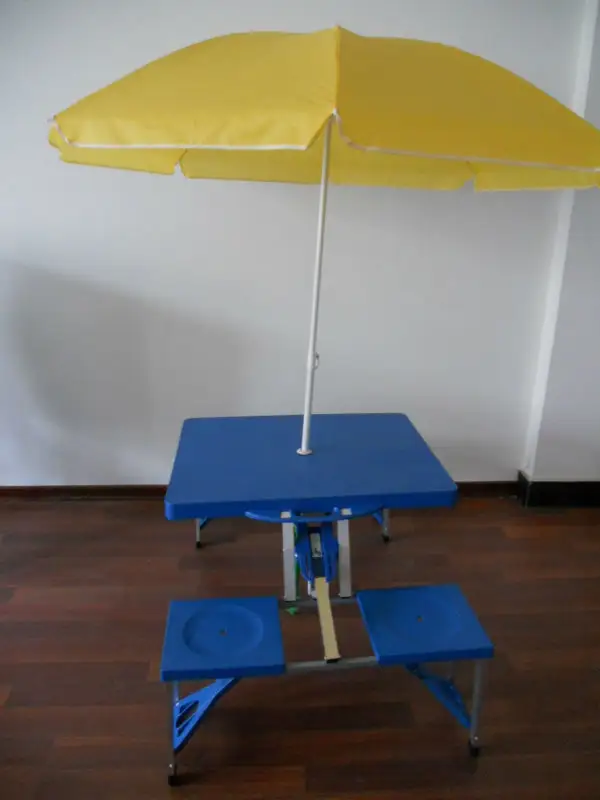 Cadeiras de Mesa de Campismo Piquenique ao ar livre Portátil Dobrável de Plástico com 4 e 1 parasol