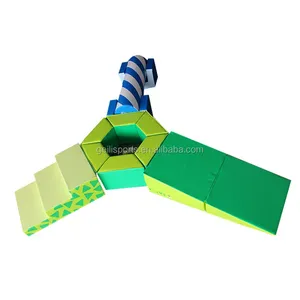 Neues Design akzeptieren benutzer definierte Schaum Indoor-Ausrüstung Kinder Schaum Sofa Soft Play Klettern nach Hause Spielplatz