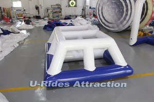 Tour d'escalade gonflable amusante et stimulante <span class=keywords><strong>Aquapark</strong></span> Water Obstacle Wall Water Play Equipment pour les chercheurs d'aventure - Product Image 4