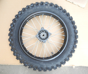 Neumático Trasero para Motocicleta Todoterreno de 14 Pulgadas, 90/100-14, Neumático Exterior y Cámara de Aire - Product Image 3