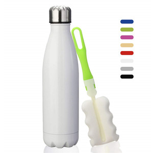 Botella de <span class=keywords><strong>Agua</strong></span> Aislada de Acero Inoxidable con <span class=keywords><strong>Forma</strong></span> de Lata de Cola para Viajes y Campamentos - Product Image 3